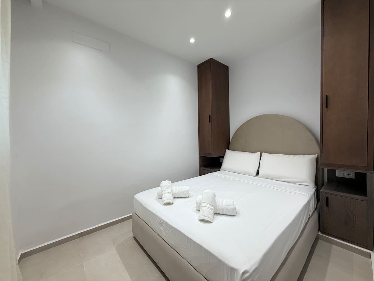 204 · Golden Nest
