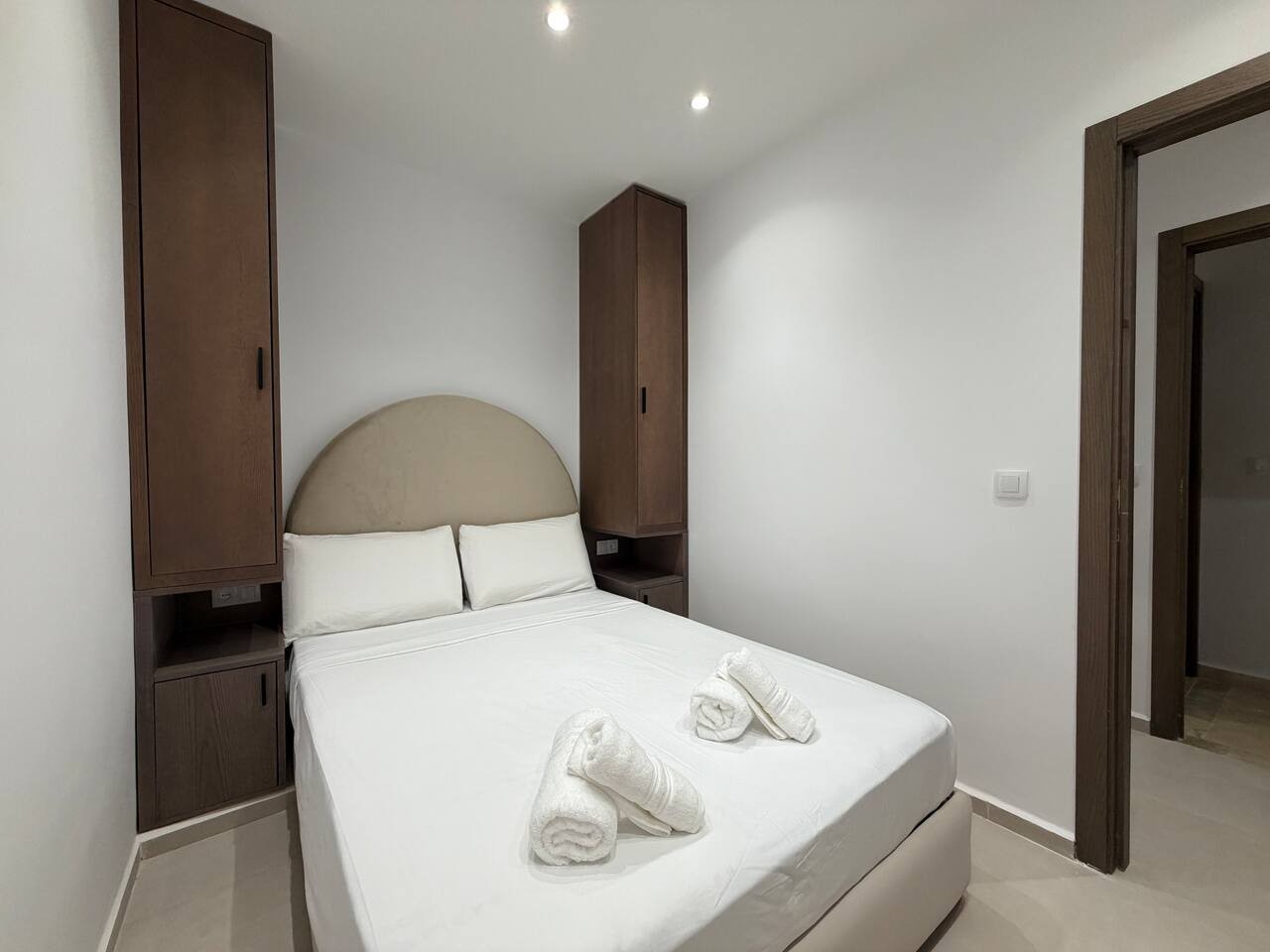 204 · Golden Nest