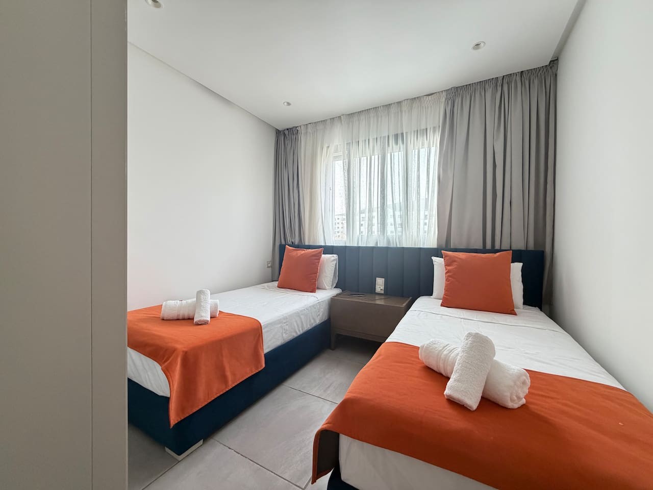 CMB25 · Modern Pearl - Casas Del Mar