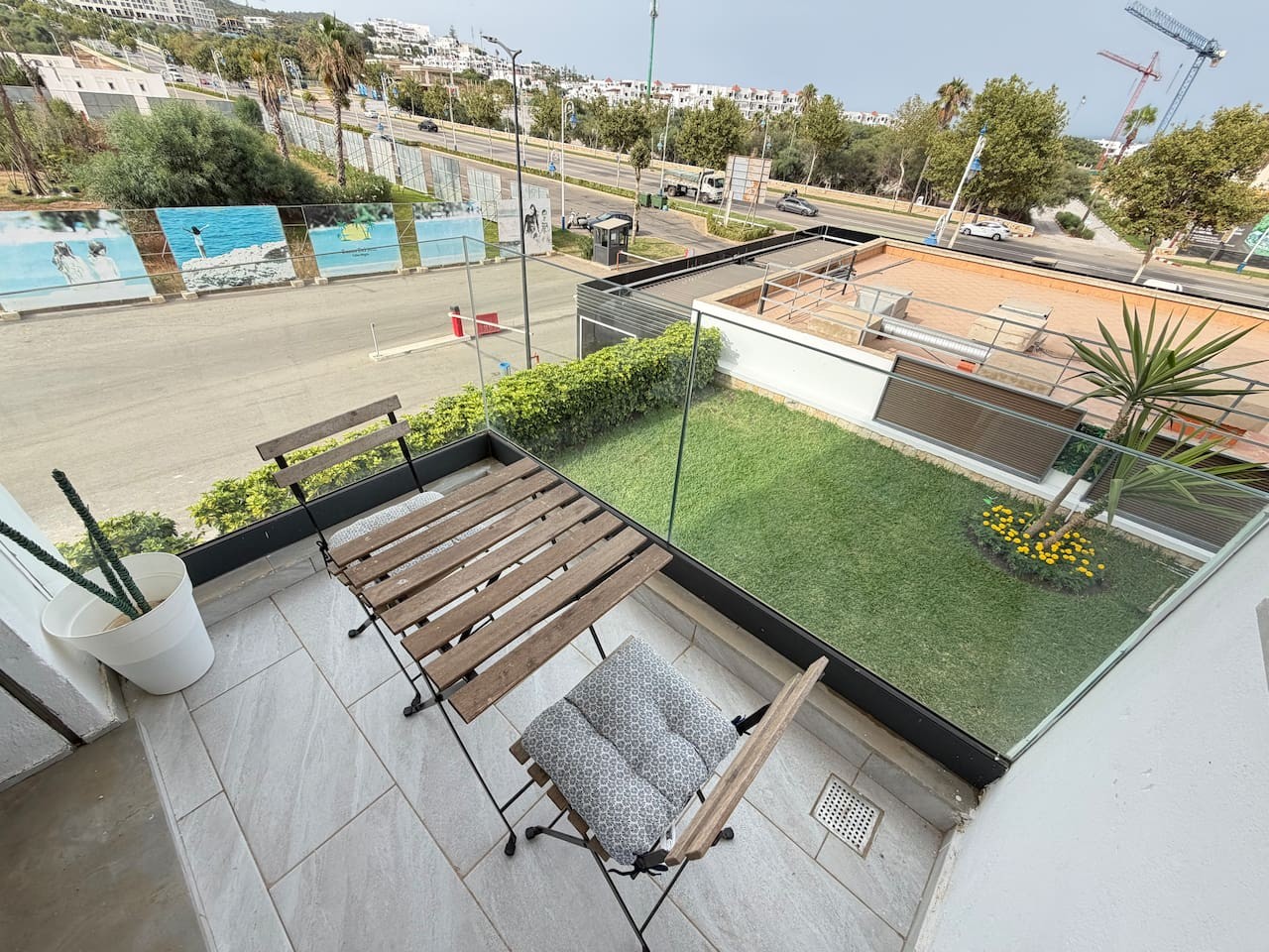 CMB25 · Modern Pearl - Casas Del Mar