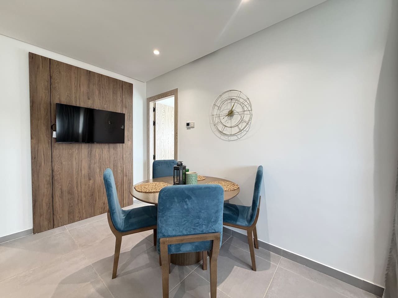 CMB25 · Modern Pearl - Casas Del Mar