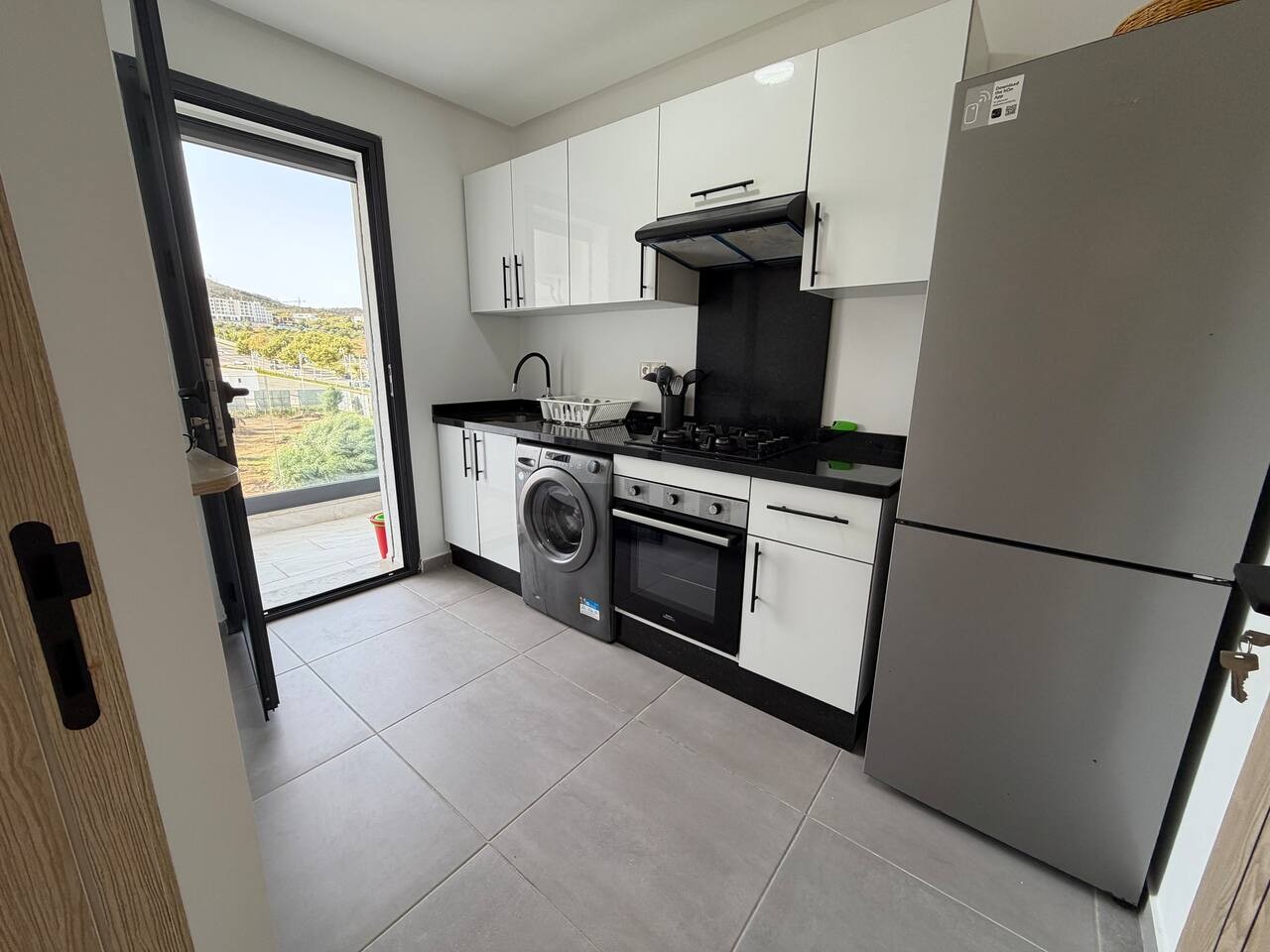 CMB25 · Modern Pearl - Casas Del Mar