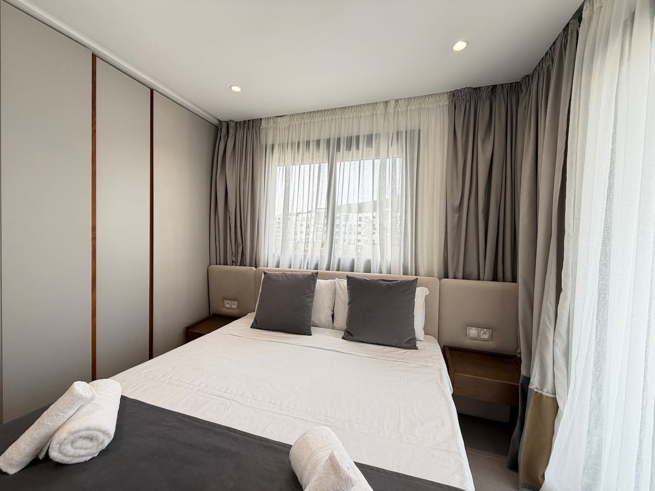 CMB25 · Modern Pearl - Casas Del Mar