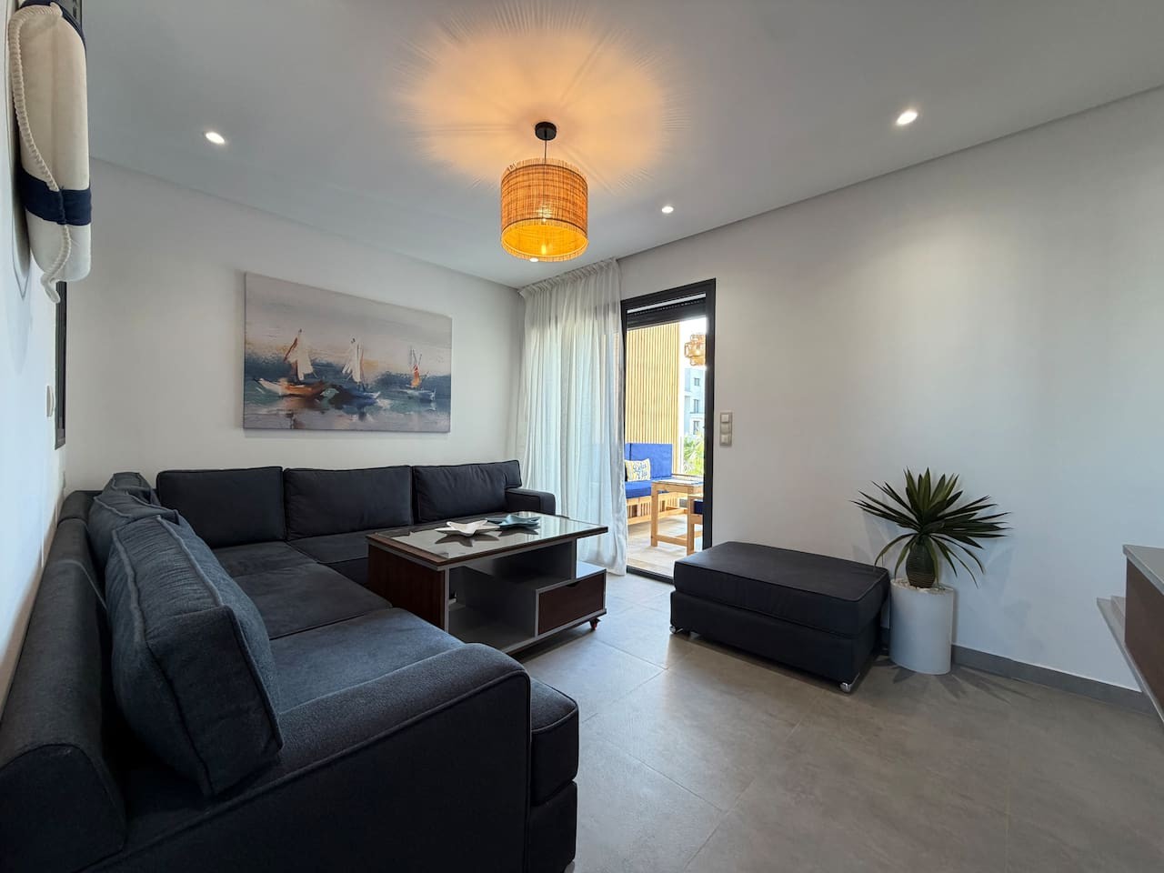 CMB512 · Marine Harmony - Casas Del Mar