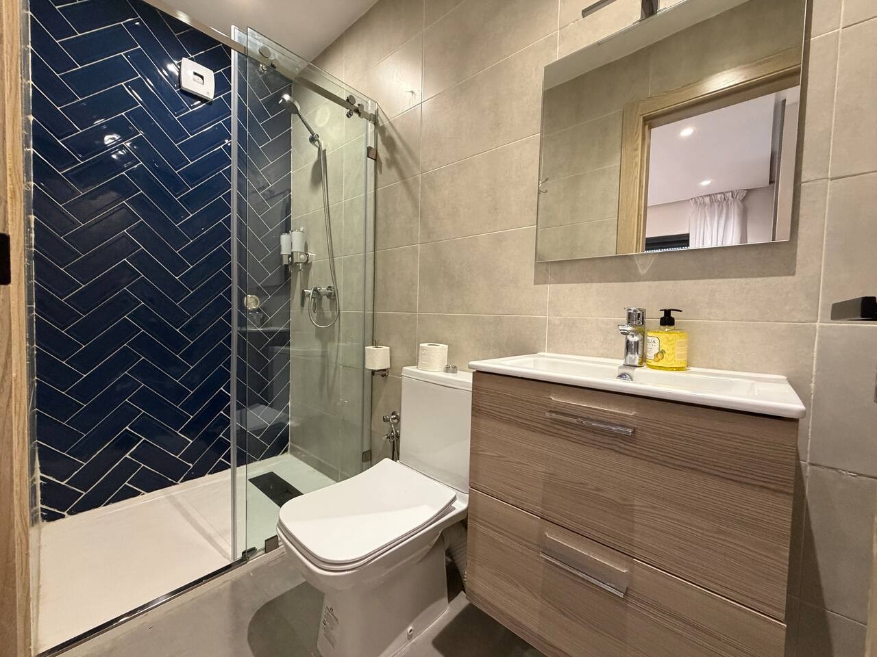CMB512 · Marine Harmony - Casas Del Mar