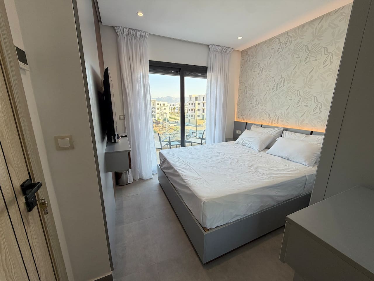 CMB512 · Marine Harmony - Casas Del Mar