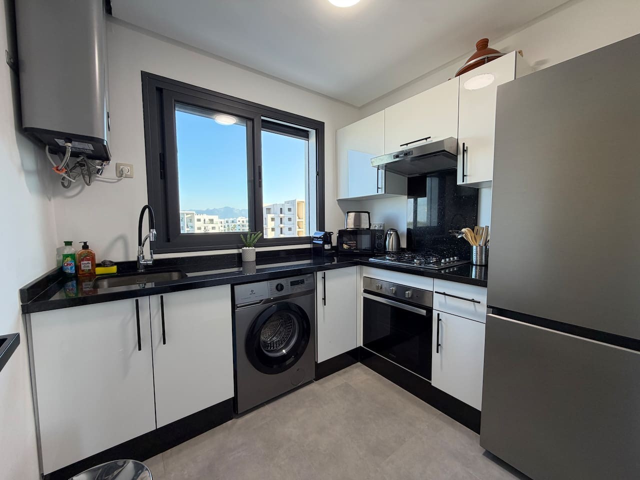 CMB512 · Marine Harmony - Casas Del Mar
