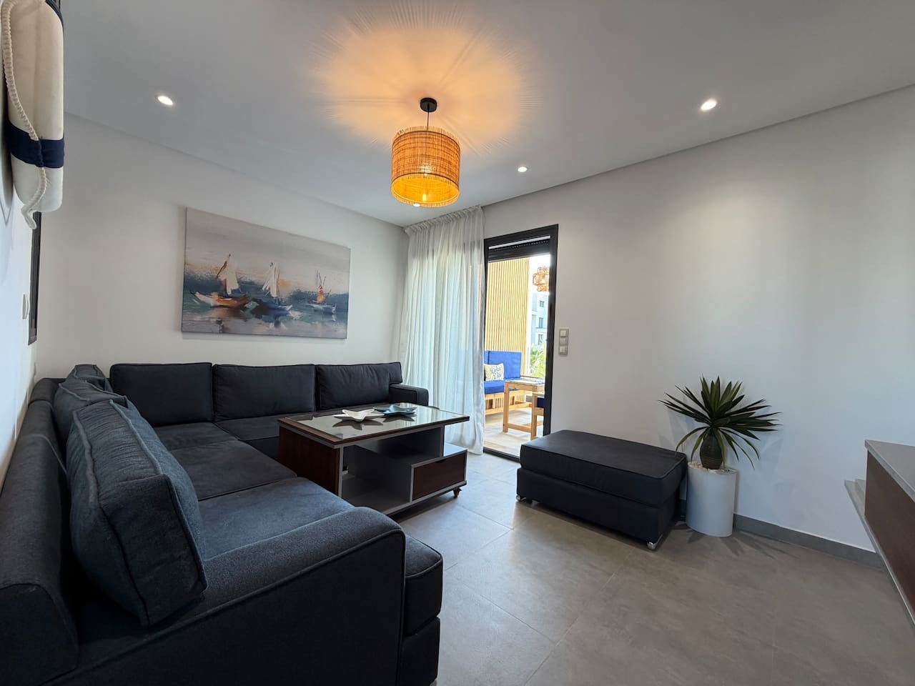 CMB512 · Marine Harmony - Casas Del Mar