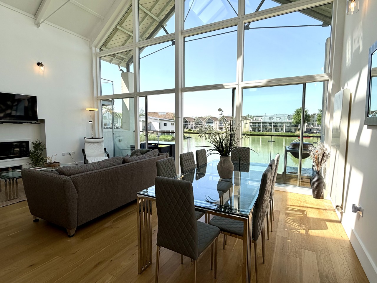 lodge image