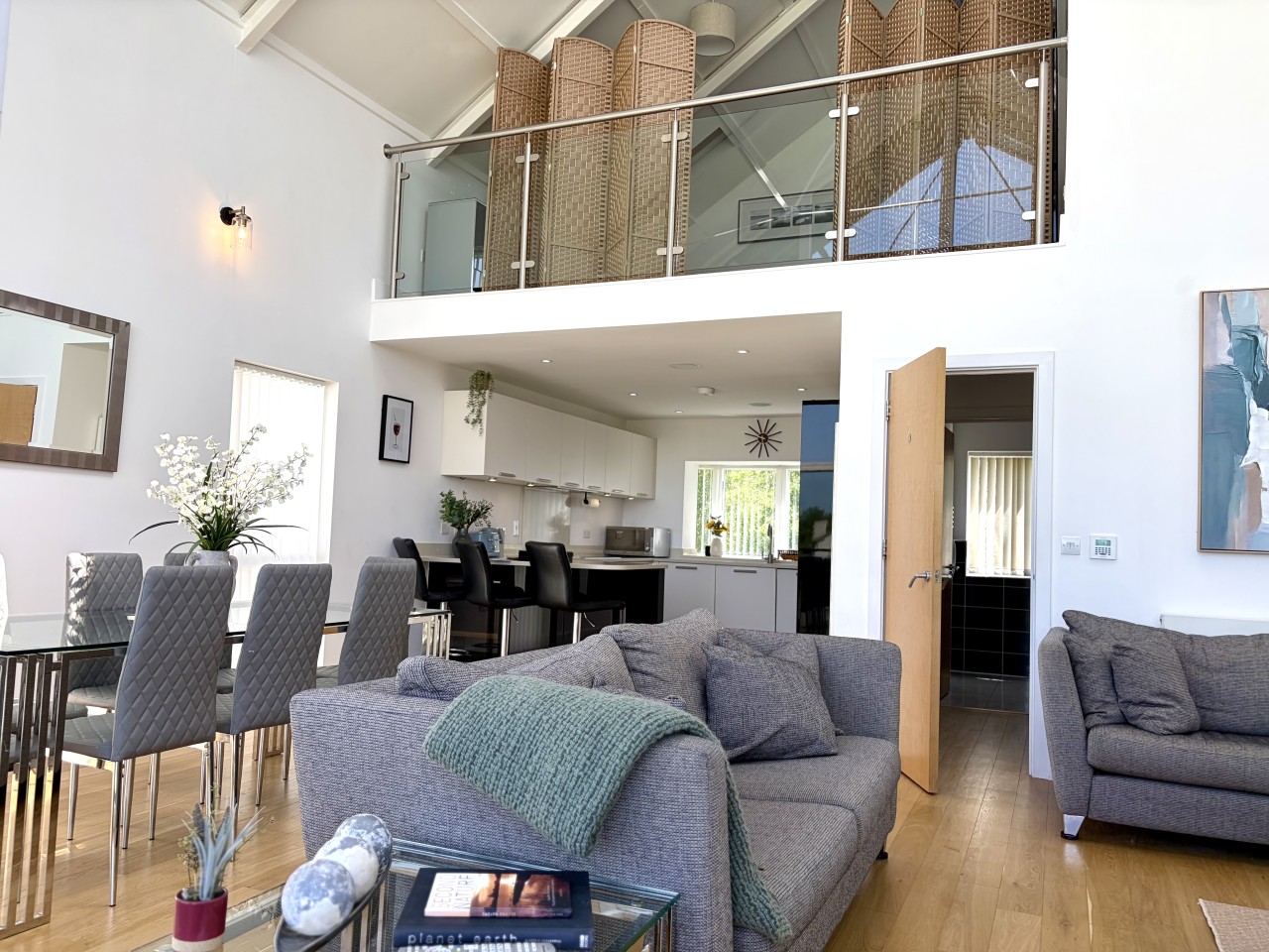 lodge image