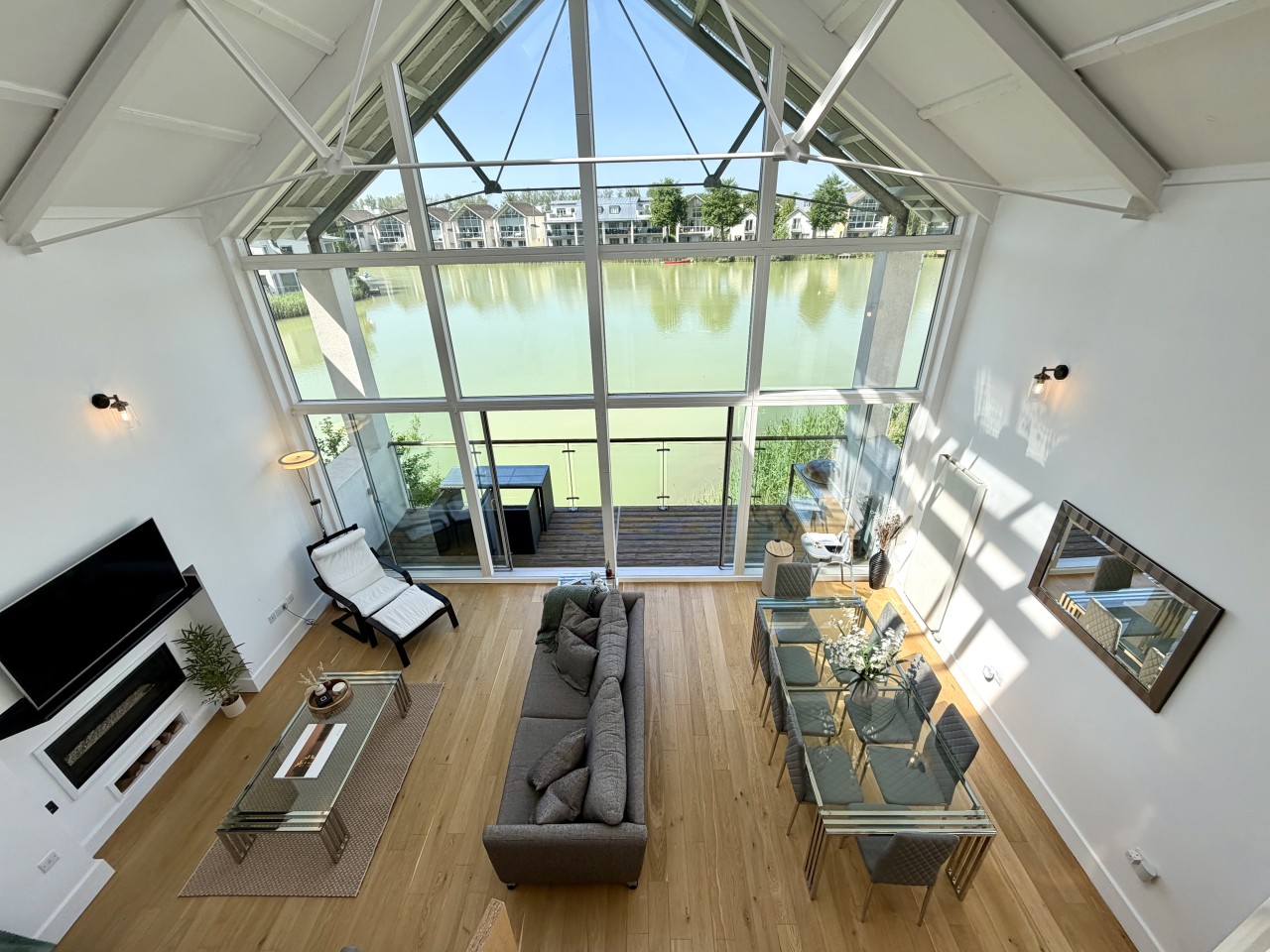 lodge image
