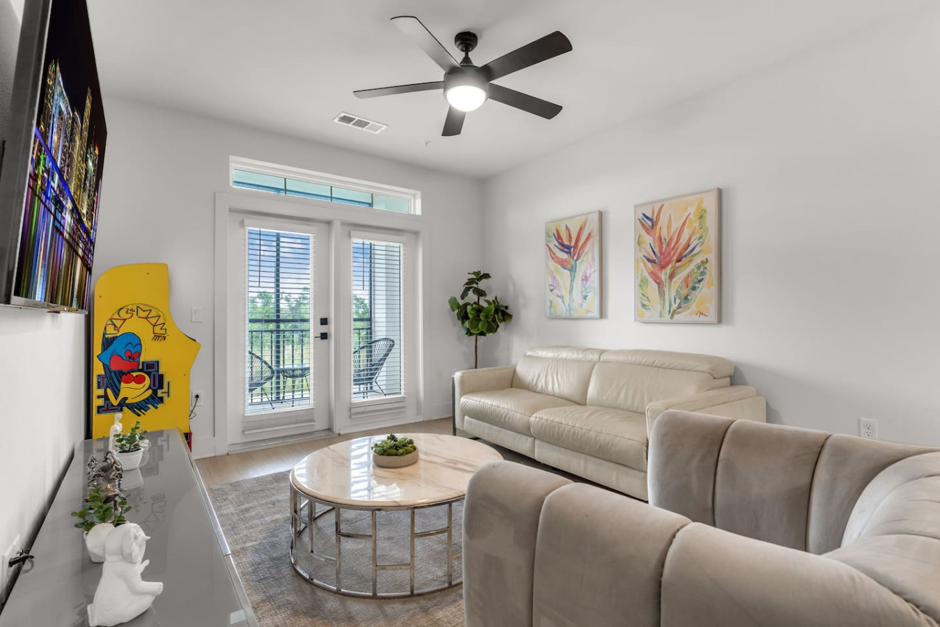 Stunning Oasis With Pool And Spacious Living Area - Amazing Tropical Retreat - Apollo Beach, FL