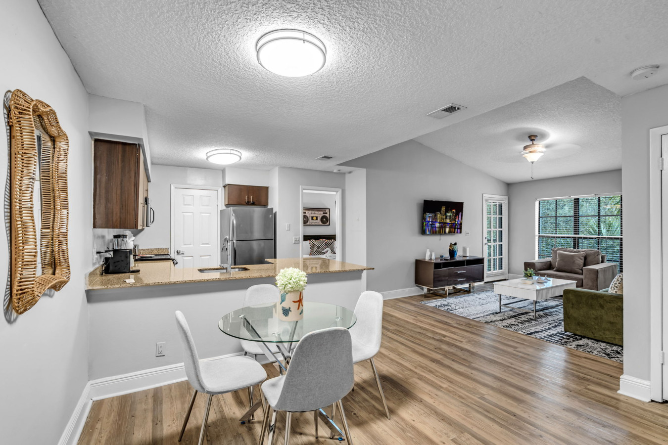 Your Home In Fort Lauderdale: Modern 2br Stay - Bahamas