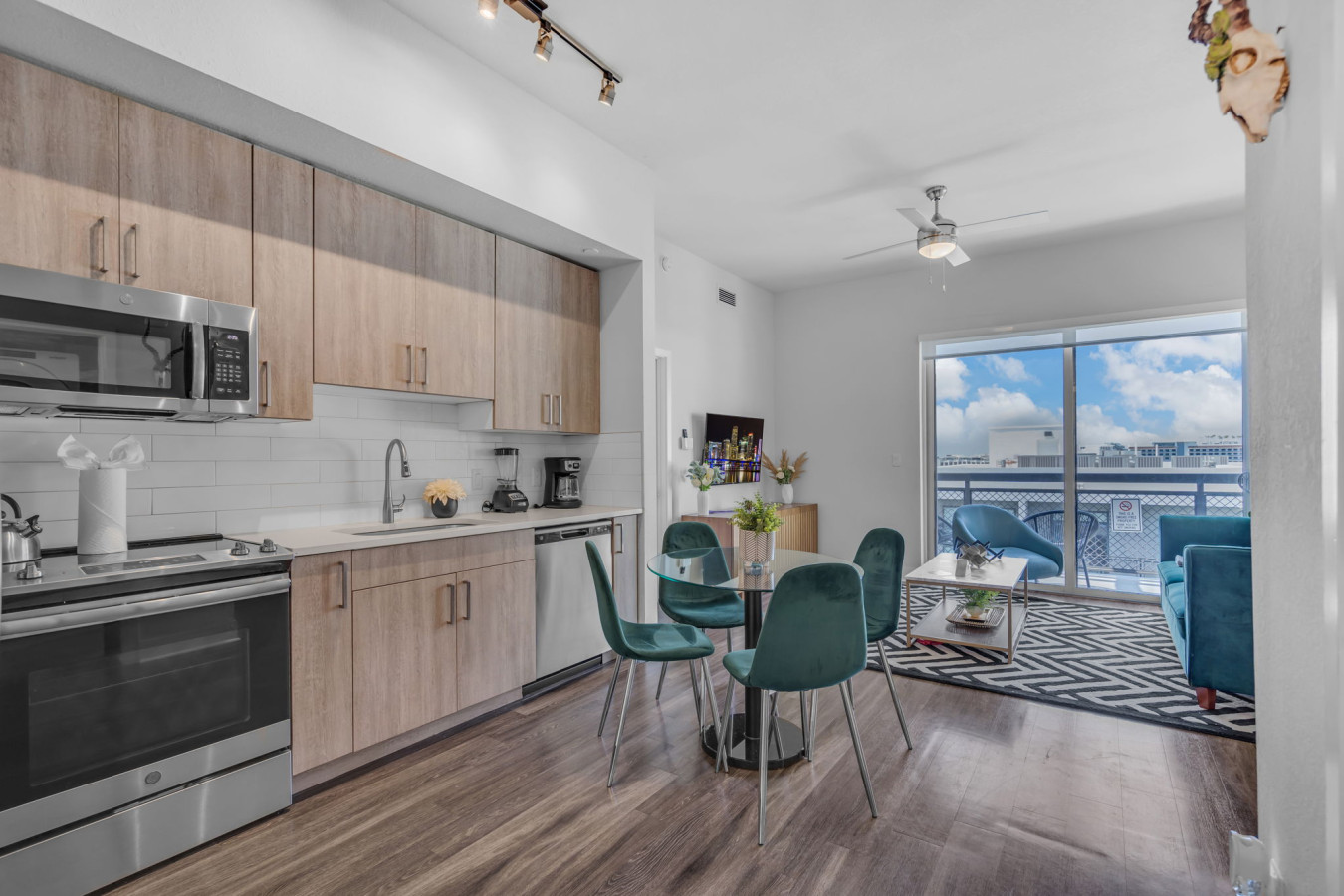 2br Near Wynwood & Design District | Pool+parking - Bahamas