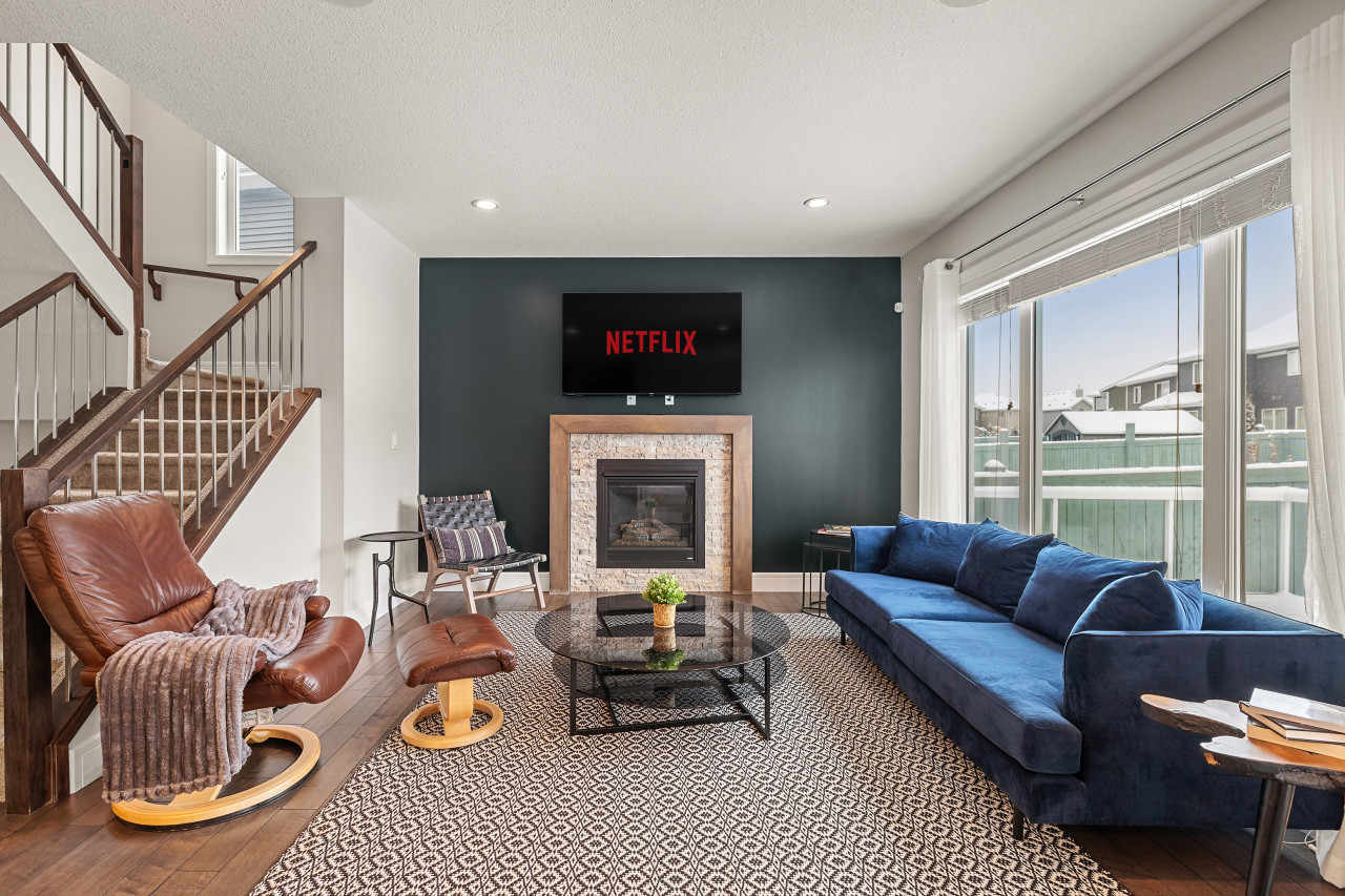 Furnished home in Keswick, southwest Edmonton