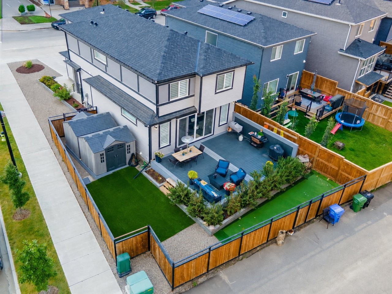 Well-presented managed property interior in Calgary