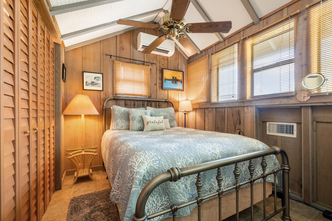 Hook, Wine & Sinker Cottage