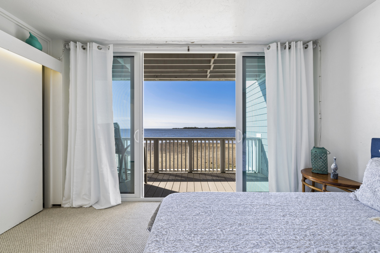 Island View Waterfront townhouse — McCormick Management Cedar Key