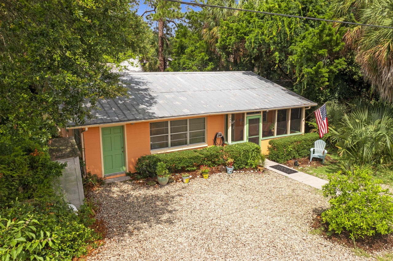 Creamsicle Cottage