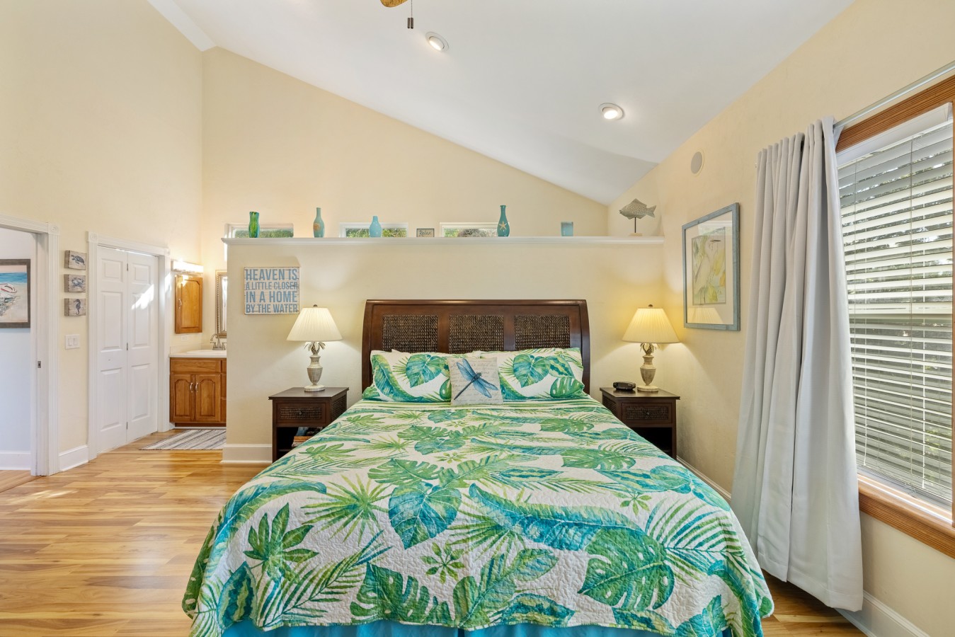 Captain's Quarters