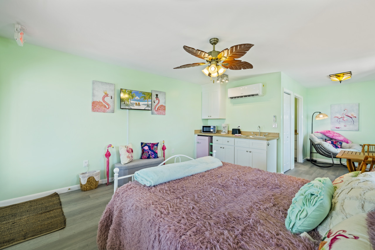 Flamingo Room
