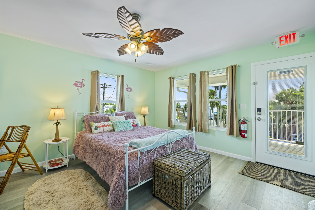 Flamingo Room