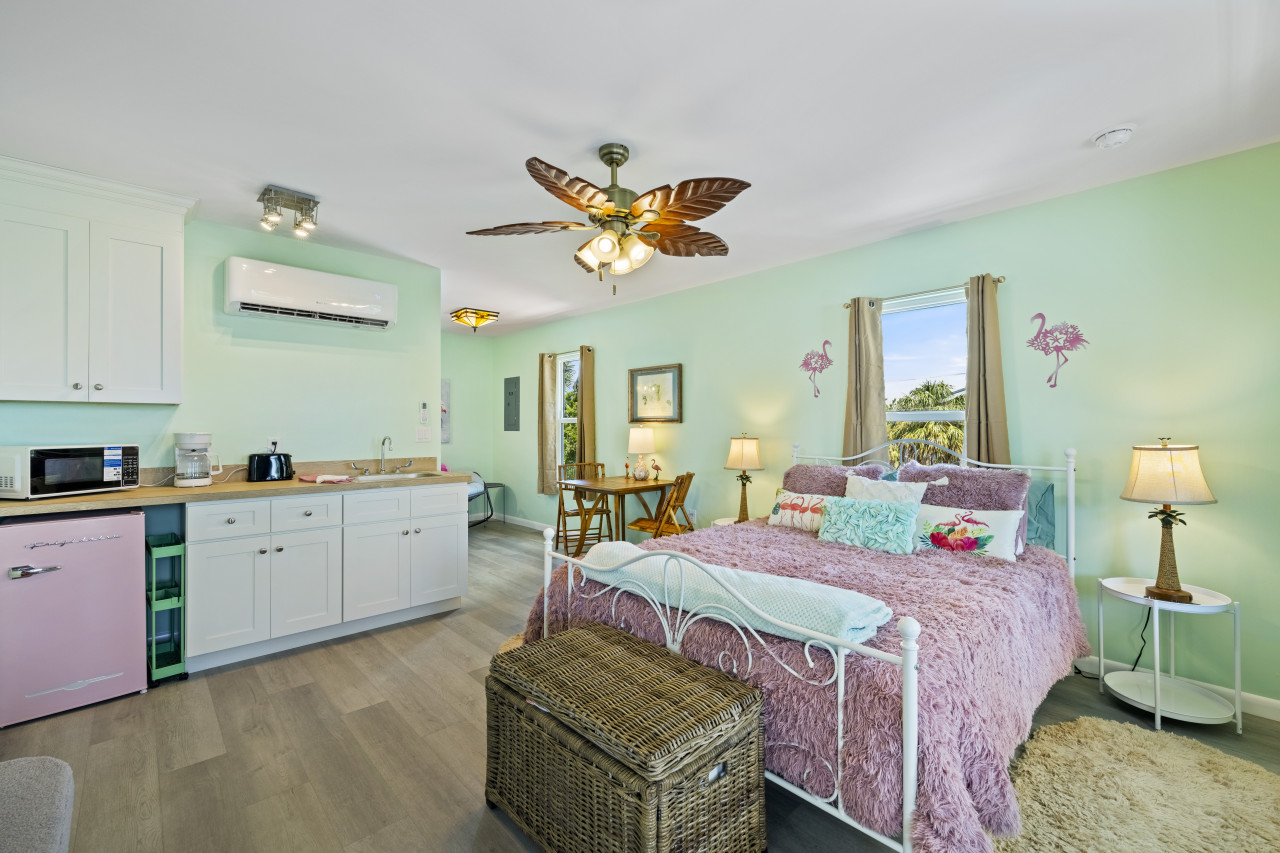 Flamingo Room