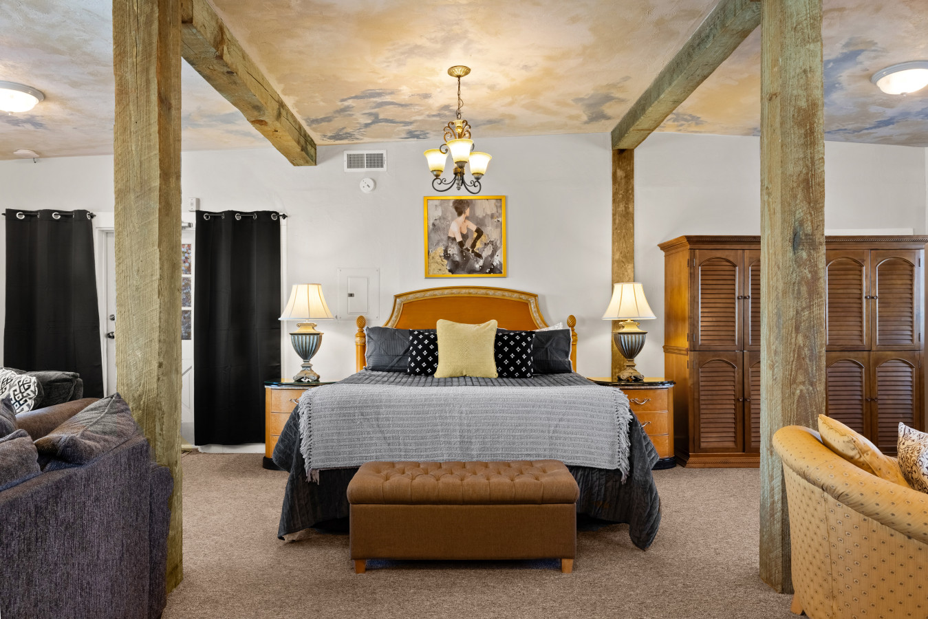 The Loft at Harbour Master Suites