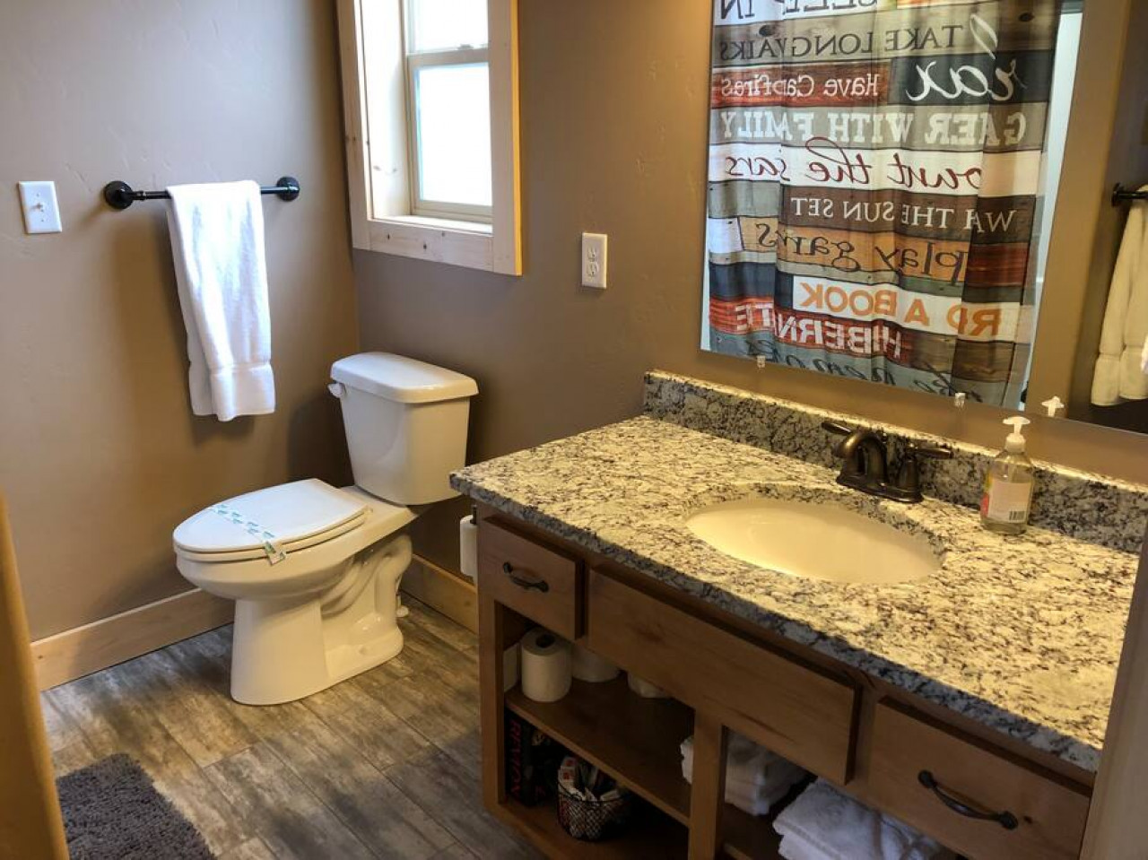 Main Floor bathroom