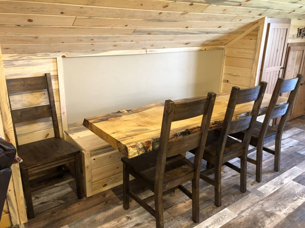 Dinning table