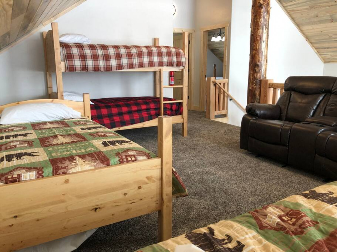 Extra sleeping and lounge room in the loft