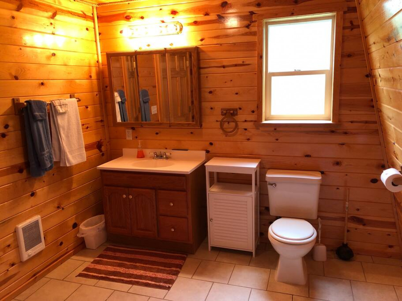 Spacious main floor bathroom!