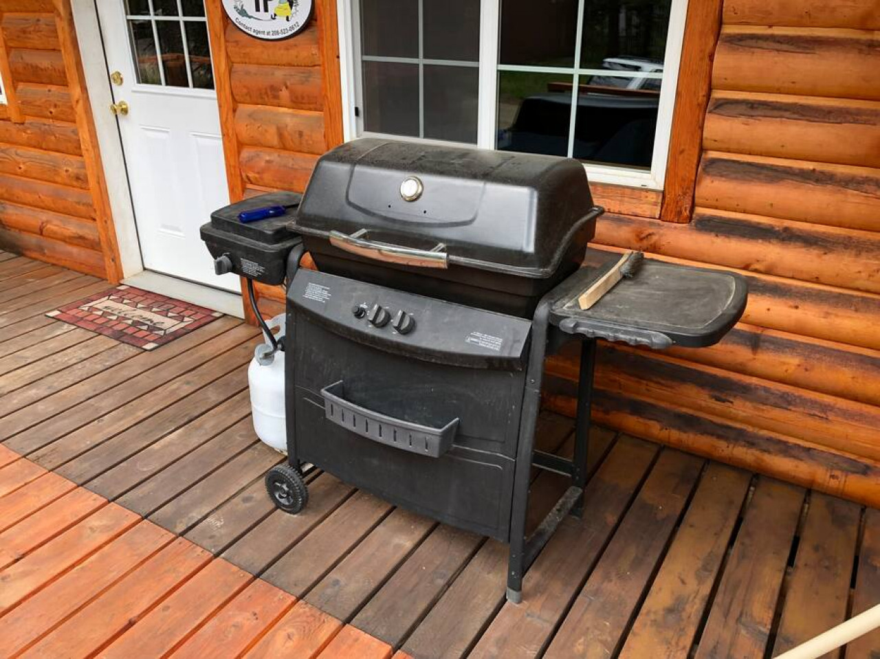 Grill on the deck!