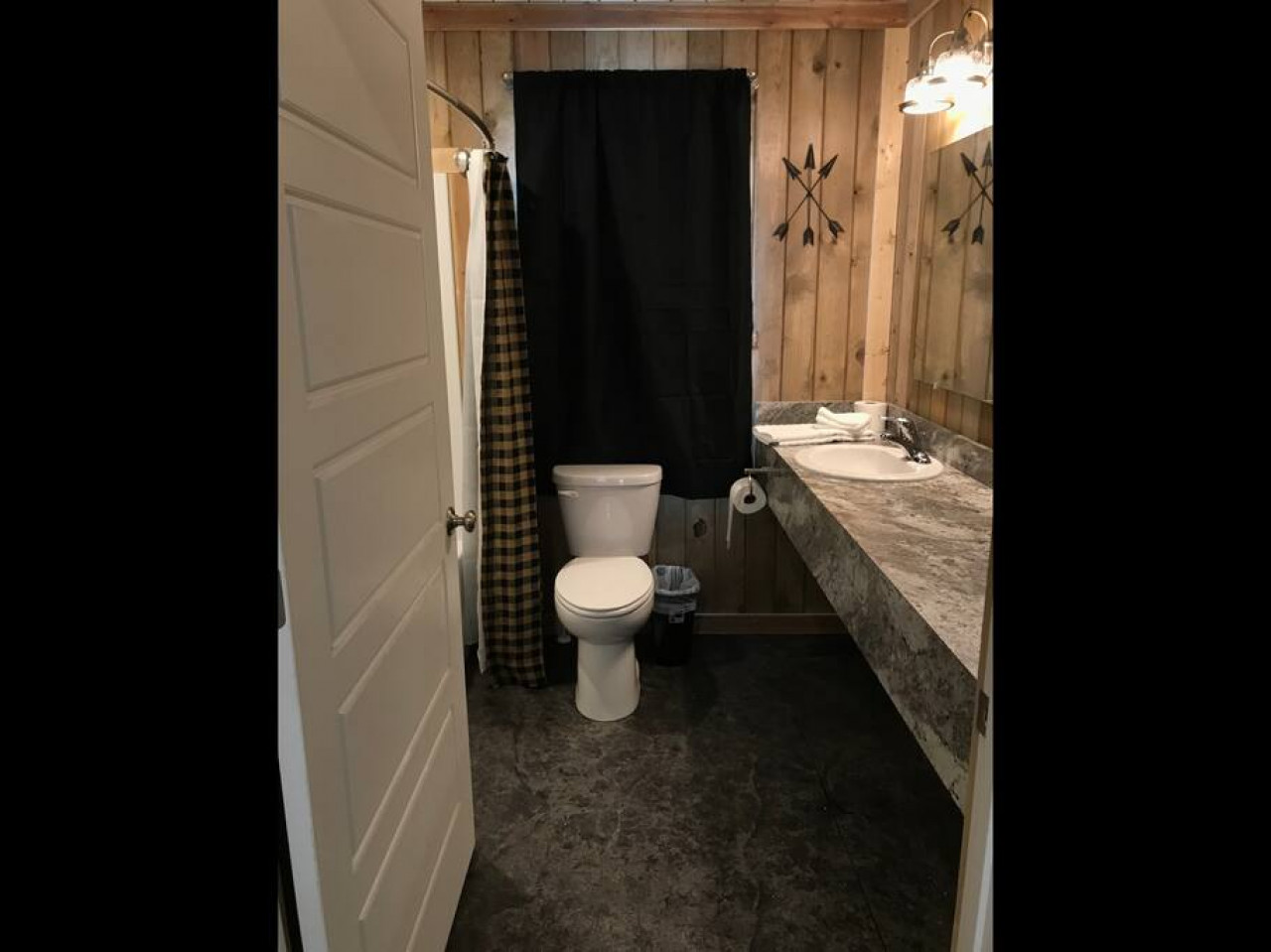 Single Cabin Unit #6 6