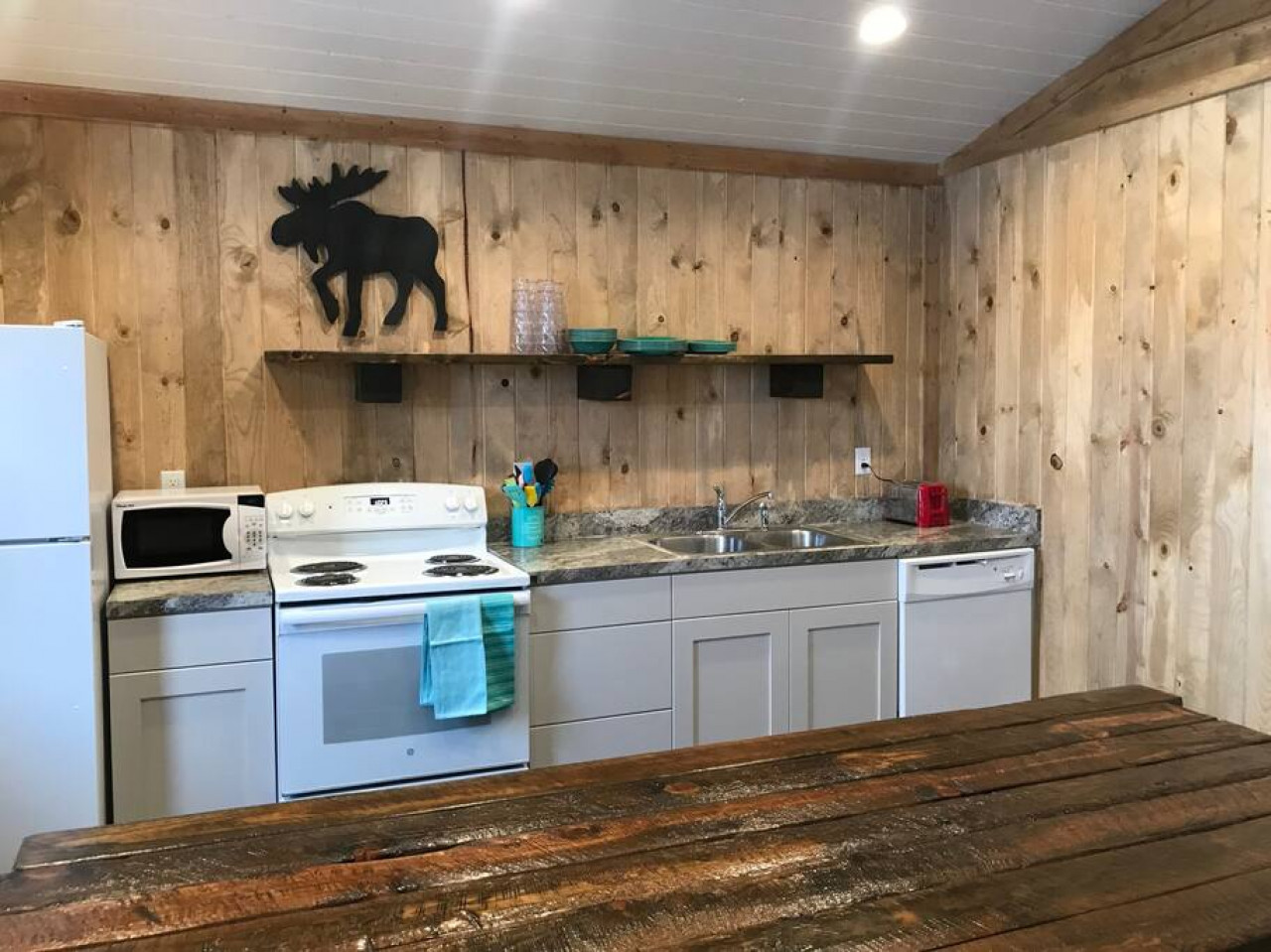 Family Cabin Unit #7 3