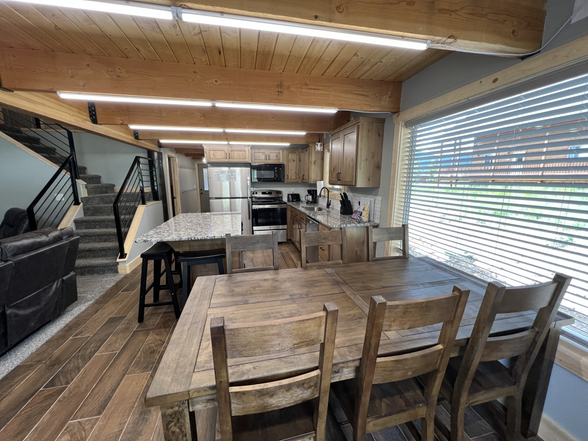 Mountain View Cabin 2