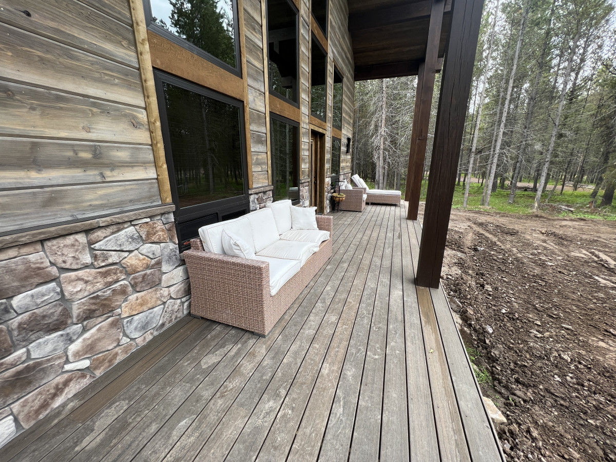Comfy furniture on the front deck