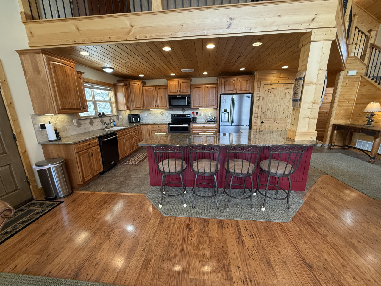 Enjoy a beautiful full kitchen with counter seating