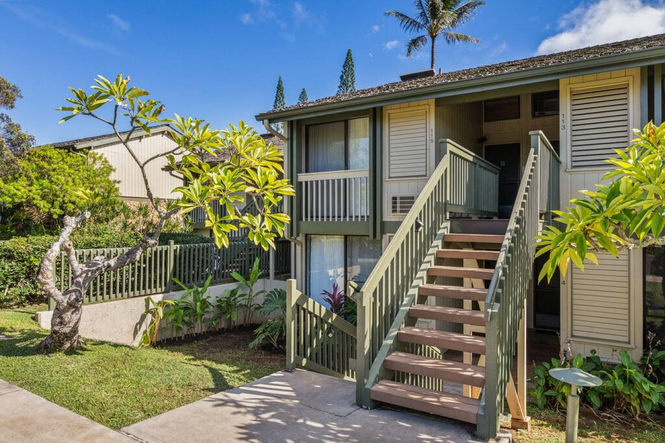 Cozy Condo with Pools in Kahuku photo 23