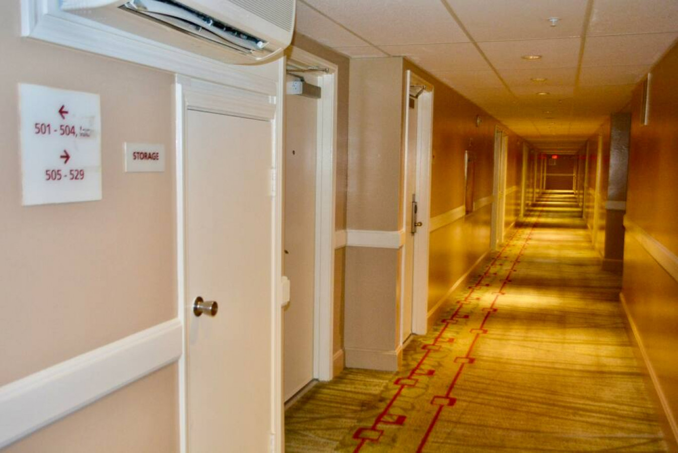 Cozy Waikiki Room with Free Parking photo 25