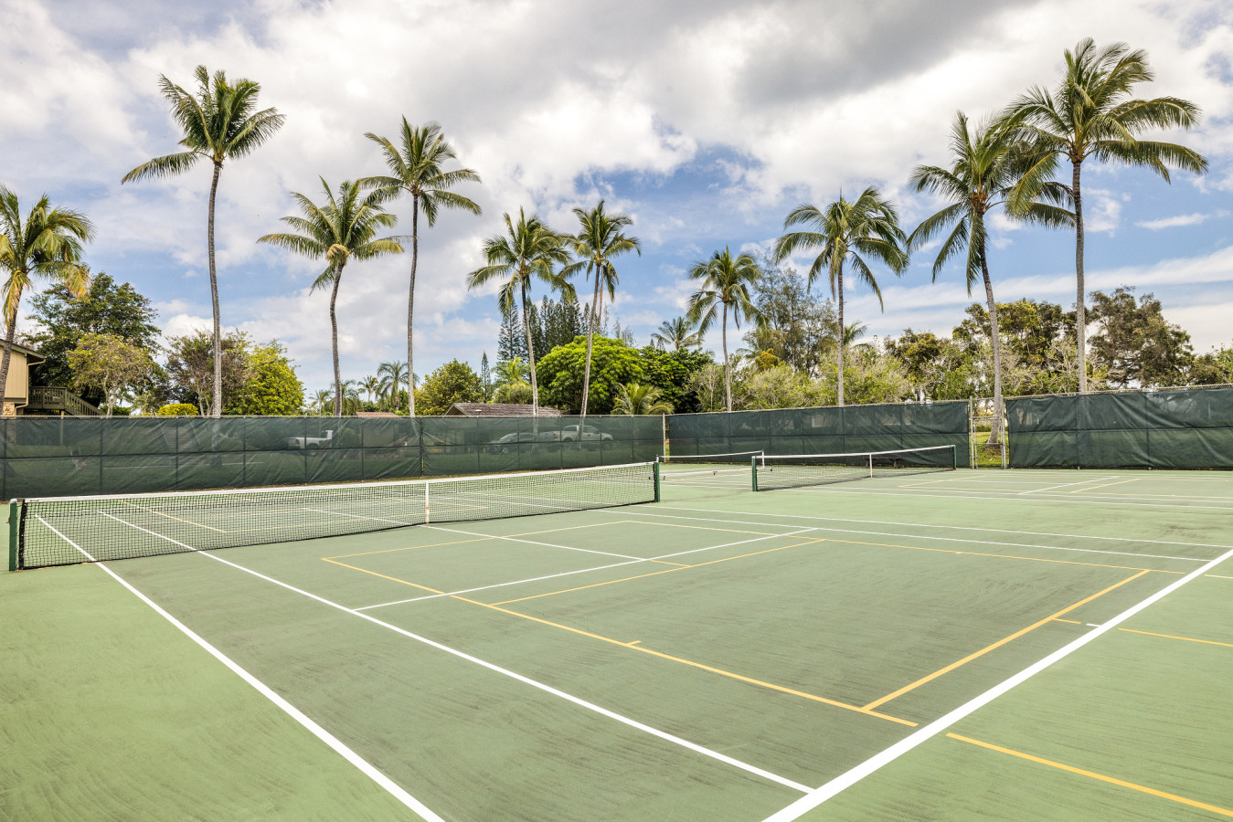 Tennis courts KEW.jpg