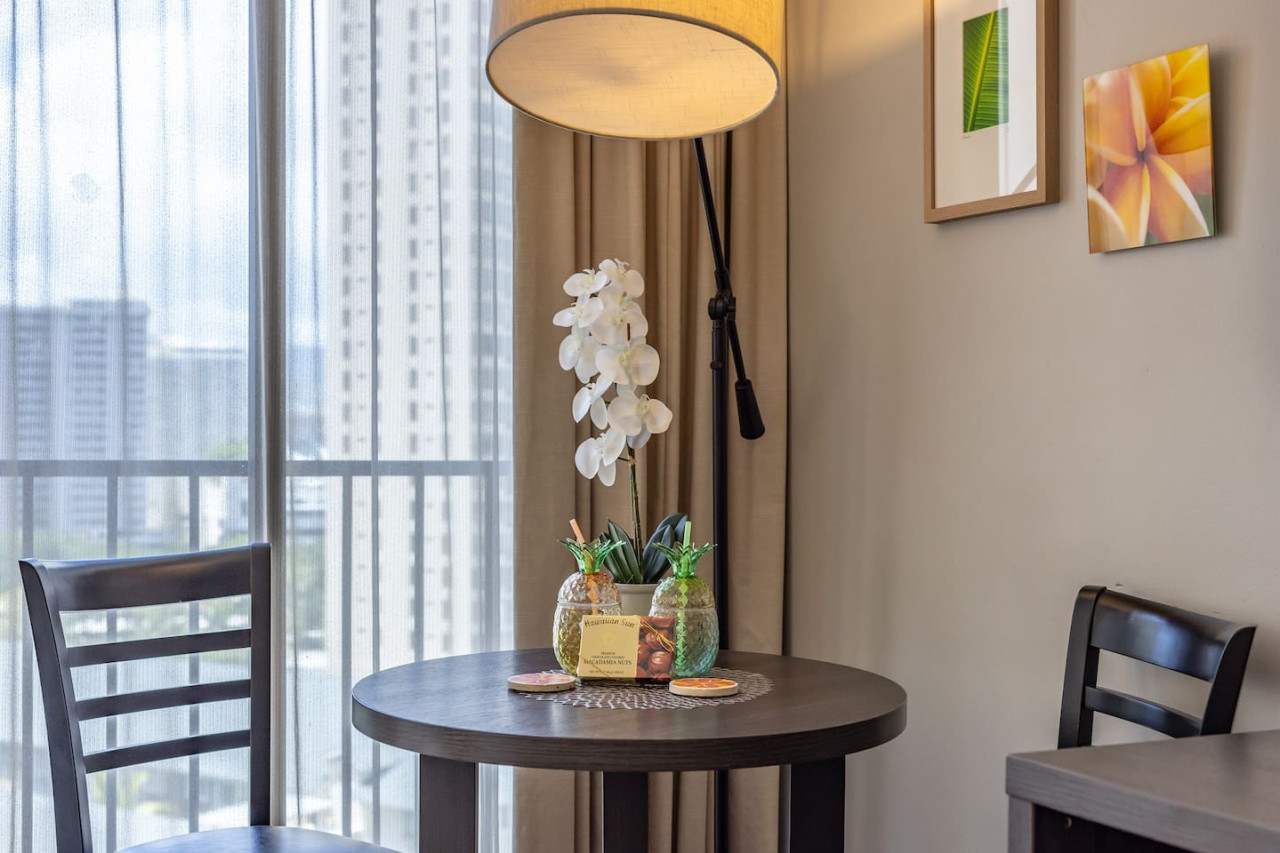 Cozy Room in Heart of Waikiki photo 12