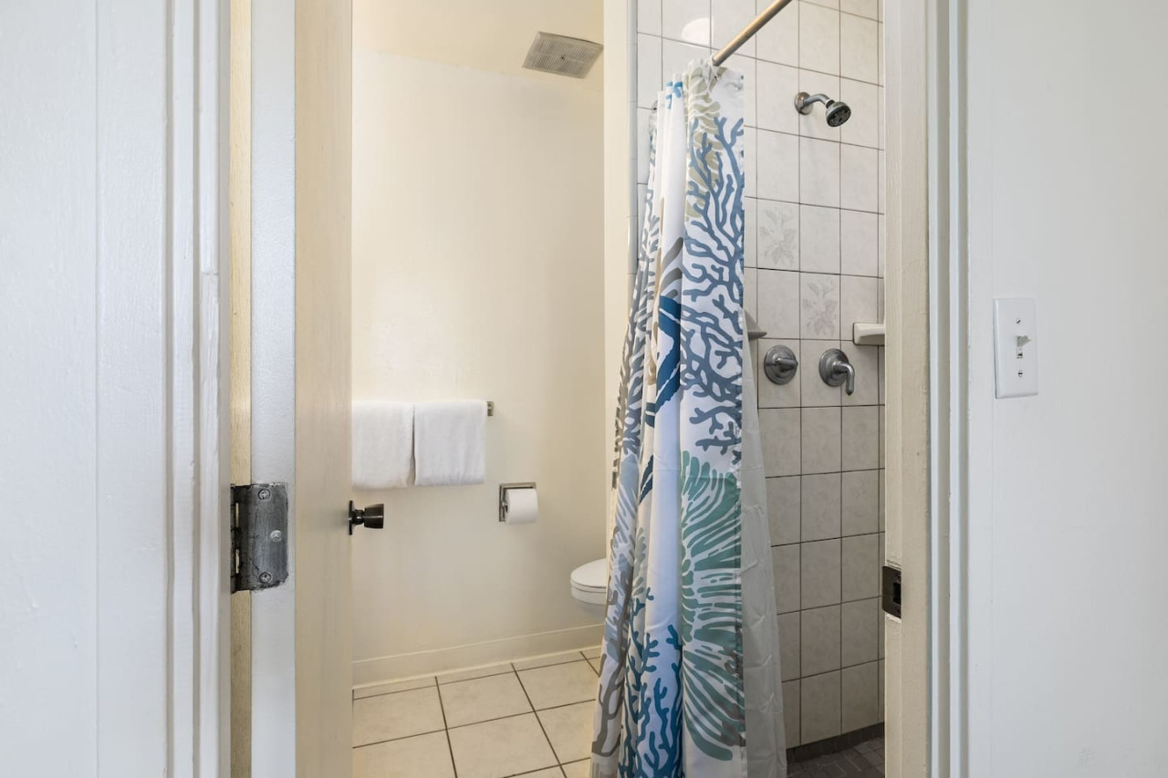 Ground-Floor Condo Near Turtle Bay Beach photo 16