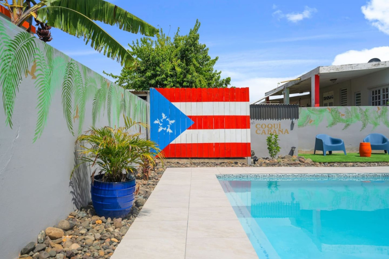 Bright Home By The Beach With A Pool - 4 Bedrooms - Puerto Rico