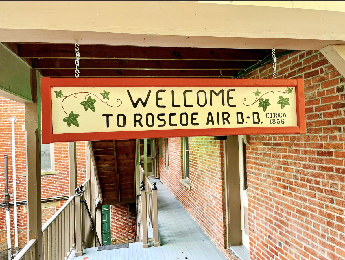 Nye's Place in Heart of Historic Roscoe Village