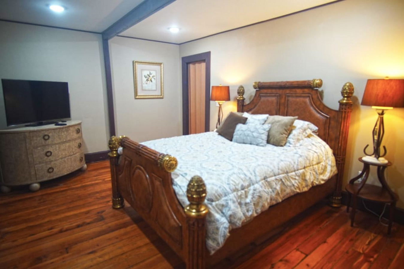 Beautifully Restored Historic Ballroom in Downtown