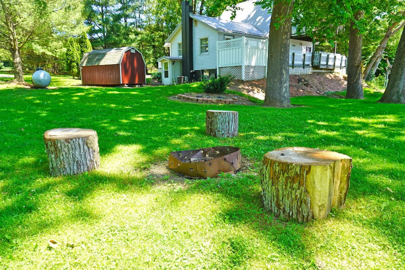 River House - Waterfront 3 bedroom, 2 bath