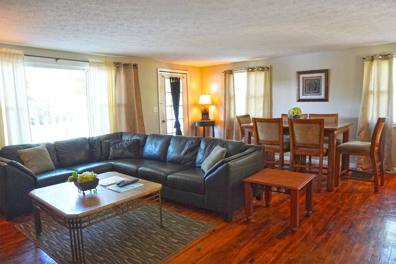 River House - Waterfront 3 bedroom, 2 bath