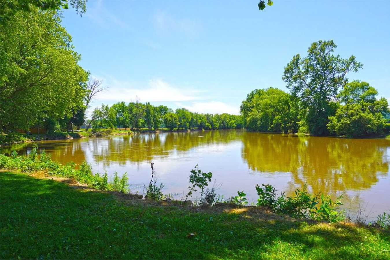 River House - Waterfront 3 bedroom, 2 bath