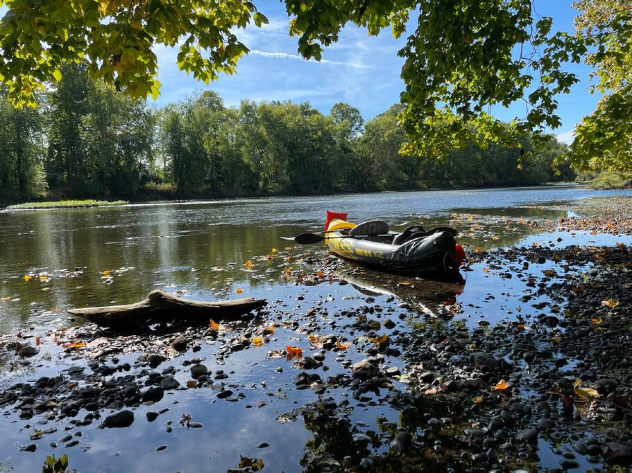 River House - Waterfront 3 bedroom, 2 bath